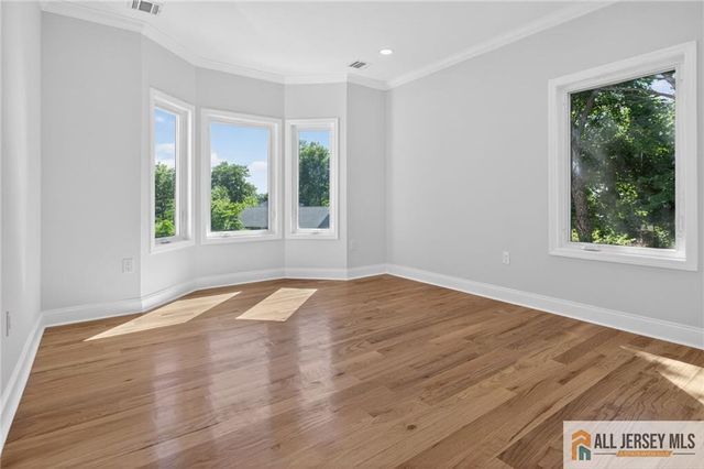 202 Willow Avenue, Piscataway, NJ 08854