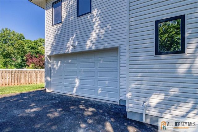 202 Willow Avenue, Piscataway, NJ 08854