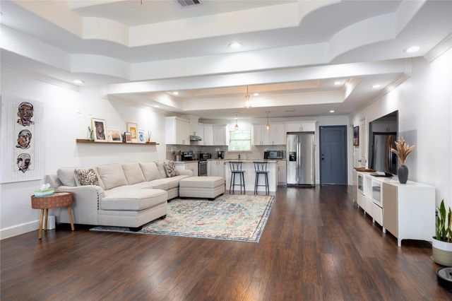 4545 Rusk Street, Houston, TX 77023