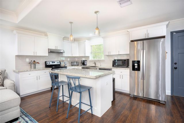 4545 Rusk Street, Houston, TX 77023