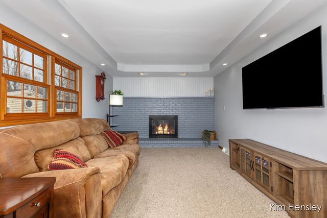 1594 Louva Court, Belding, MI 48809