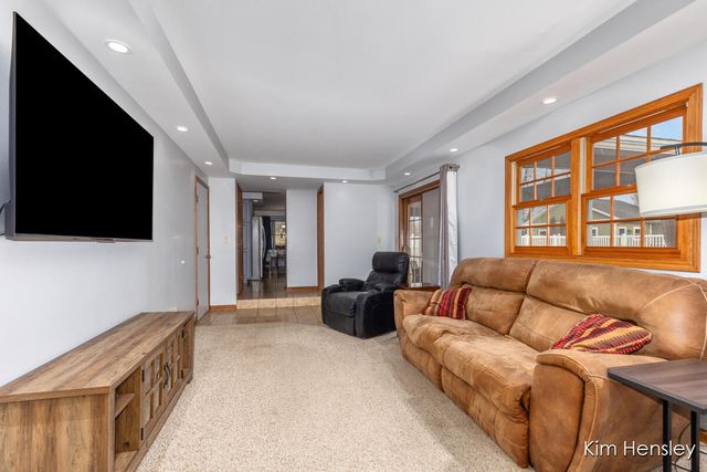1594 Louva Court, Belding, MI 48809