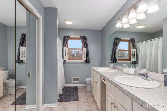 1594 Louva Court, Belding, MI 48809