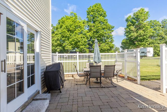 1594 Louva Court, Belding, MI 48809