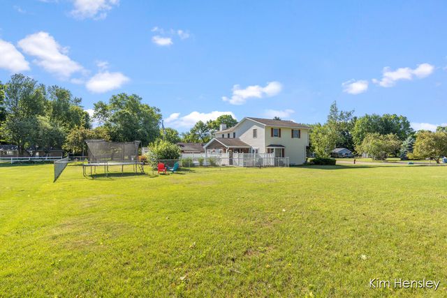 1594 Louva Court, Belding, MI 48809