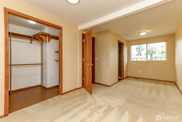 4992 31st Street NE, Tacoma, WA 98422