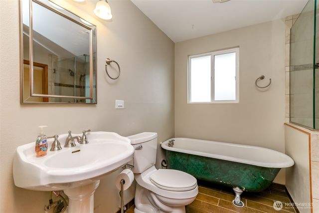 4992 31st Street NE, Tacoma, WA 98422
