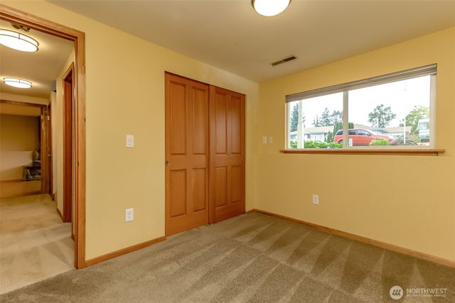 4992 31st Street NE, Tacoma, WA 98422