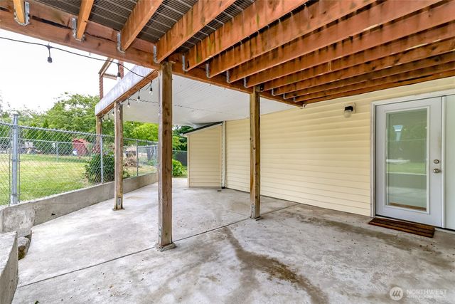 4992 31st Street NE, Tacoma, WA 98422