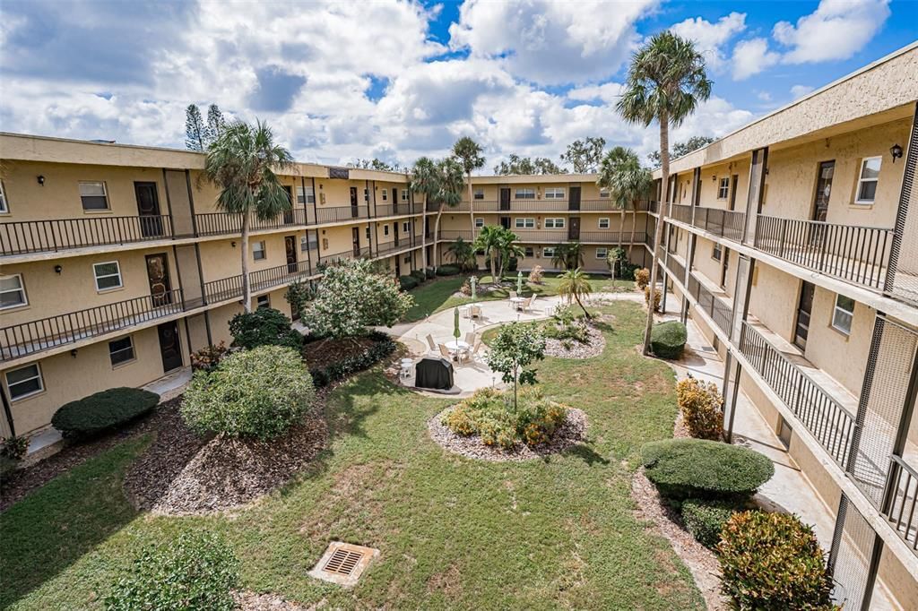 11485 OAKHURST ROAD 200-306, Largo, FL 33774