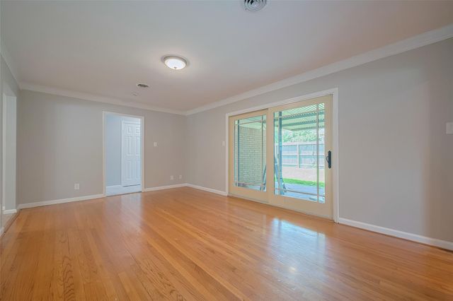 5243 Stillbrooke Drive, Houston, TX 77096