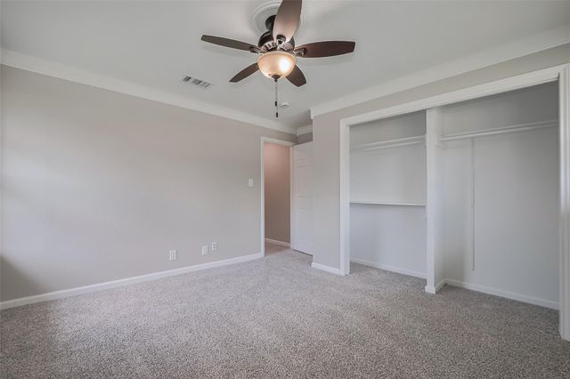 5243 Stillbrooke Drive, Houston, TX 77096