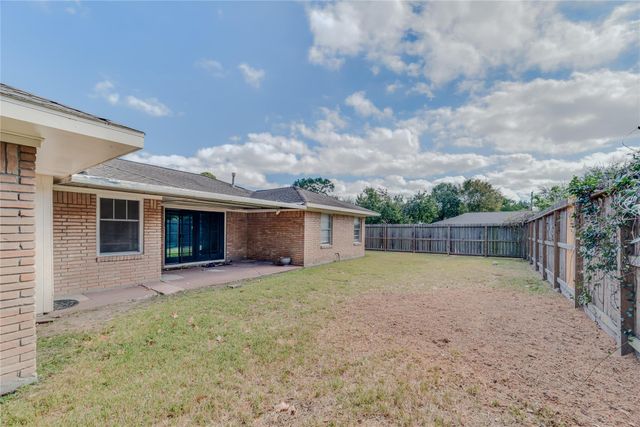 5243 Stillbrooke Drive, Houston, TX 77096