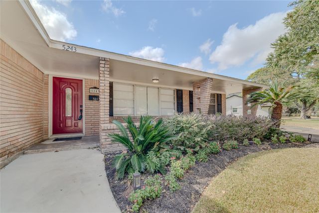 5243 Stillbrooke Drive, Houston, TX 77096