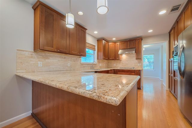 5243 Stillbrooke Drive, Houston, TX 77096