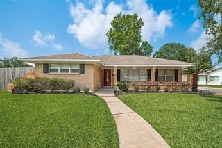 5243 Stillbrooke Drive, Houston, TX 77096