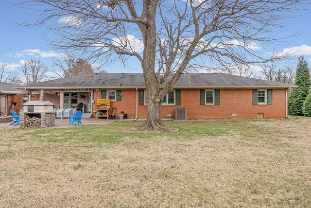 208 Marietta Drive, Hopkinsville, KY 42240