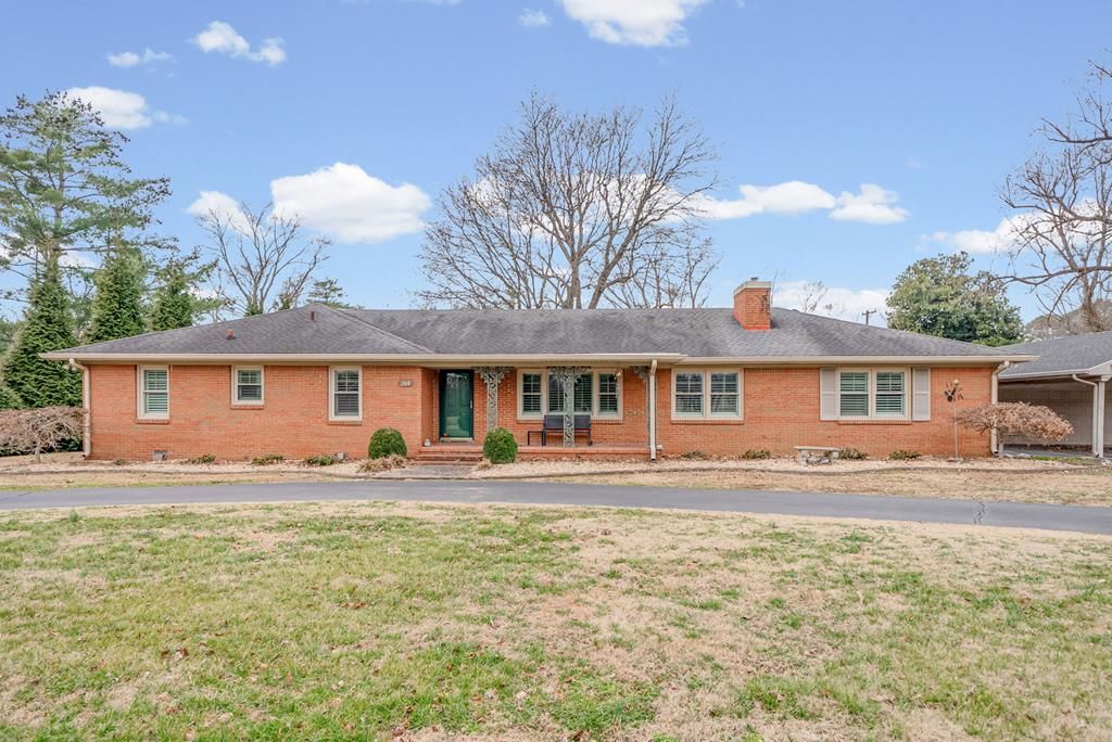 208 Marietta Drive, Hopkinsville, KY 42240