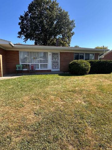 1220 Meadowbrook Drive, Kokomo, IN 46902