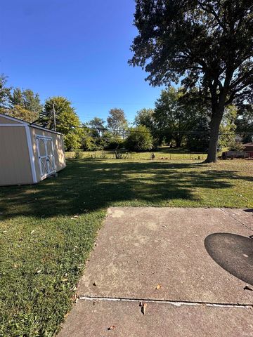 1220 Meadowbrook Drive, Kokomo, IN 46902