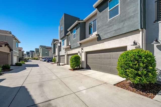 3790 E Commerce Way, Sacramento, CA 95834