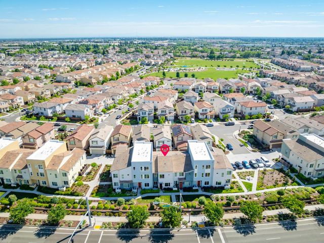 3790 E Commerce Way, Sacramento, CA 95834