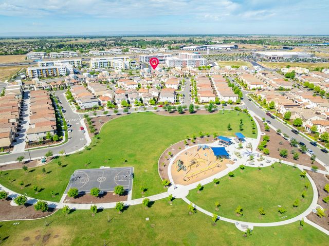 3790 E Commerce Way, Sacramento, CA 95834