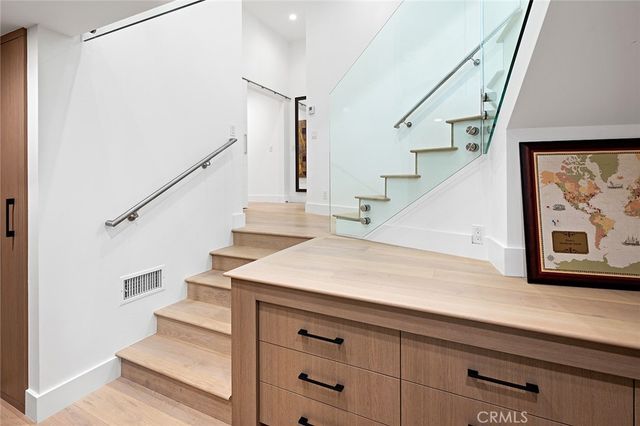 32 Emerald Bay, Laguna Beach, CA 92651