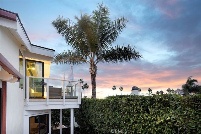 32 Emerald Bay, Laguna Beach, CA 92651