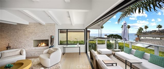 32 Emerald Bay, Laguna Beach, CA 92651