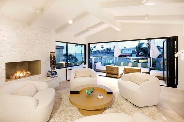 32 Emerald Bay, Laguna Beach, CA 92651