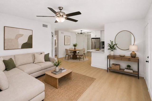 588 Trace Circle 102, Deerfield Beach, FL 33441