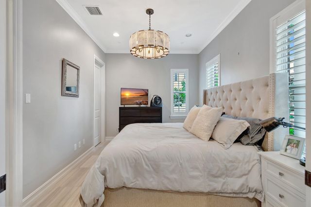 134 Madison Lane, Delray Beach, FL 33444