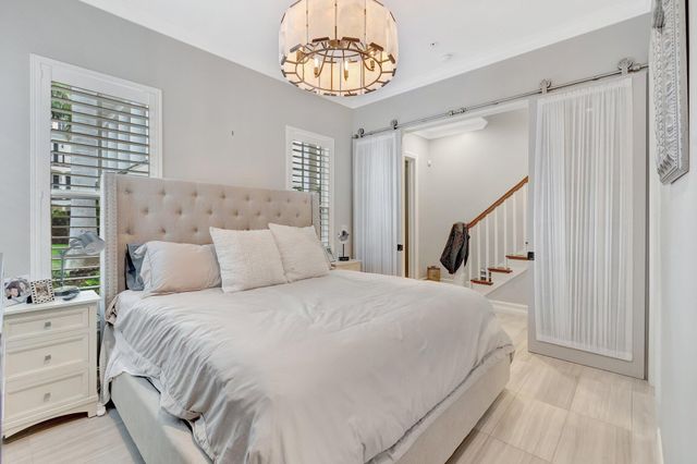 134 Madison Lane, Delray Beach, FL 33444