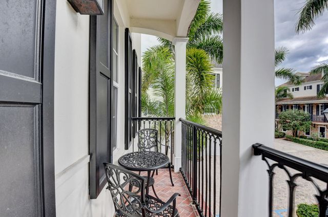 134 Madison Lane, Delray Beach, FL 33444