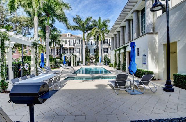 134 Madison Lane, Delray Beach, FL 33444