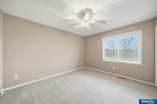 8025 Palmilla Lane, Lincoln, NE 68516