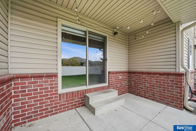 8025 Palmilla Lane, Lincoln, NE 68516