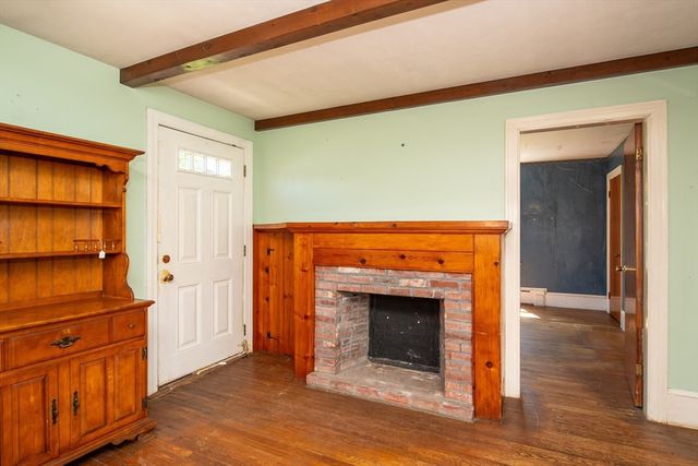 24 Jesse St, Fairhaven, MA 02719