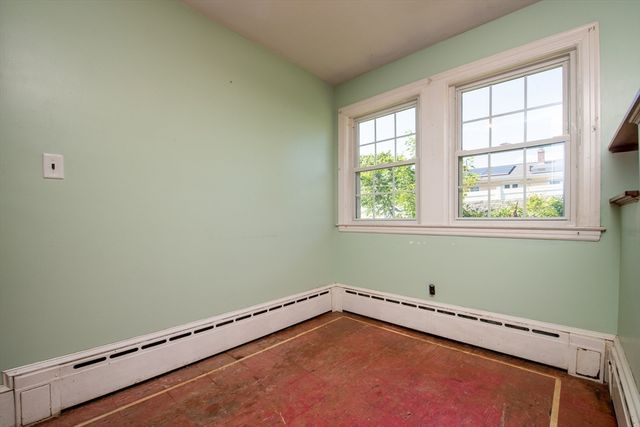 24 Jesse St, Fairhaven, MA 02719