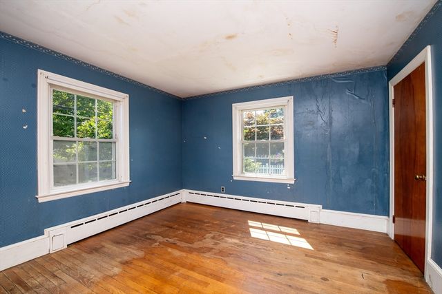 24 Jesse St, Fairhaven, MA 02719