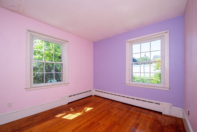 24 Jesse St, Fairhaven, MA 02719