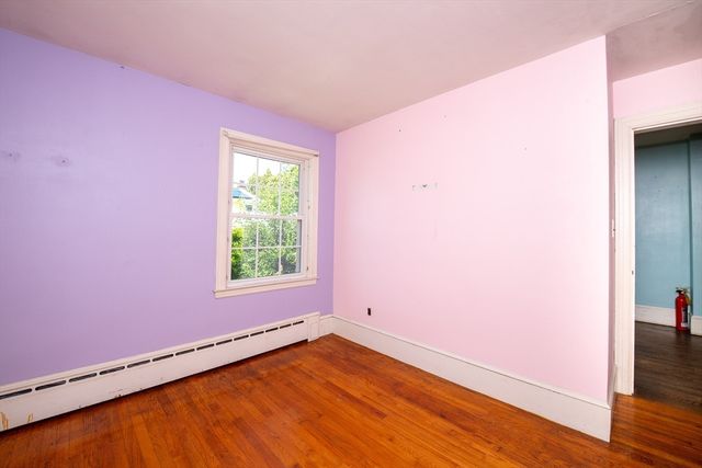 24 Jesse St, Fairhaven, MA 02719