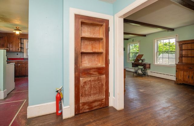 24 Jesse St, Fairhaven, MA 02719