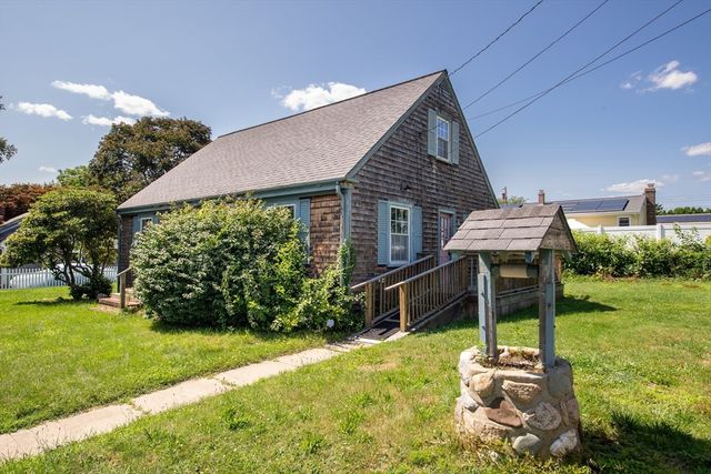 24 Jesse St, Fairhaven, MA 02719