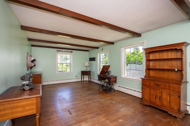 24 Jesse St, Fairhaven, MA 02719