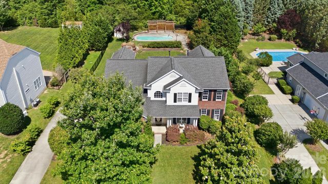 2721 Liberty Hall Court, Waxhaw, NC 28173