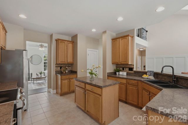 2721 Liberty Hall Court, Waxhaw, NC 28173