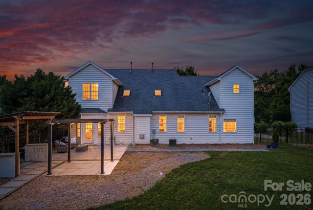 2721 Liberty Hall Court, Waxhaw, NC 28173