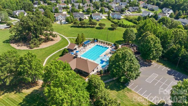 2721 Liberty Hall Court, Waxhaw, NC 28173